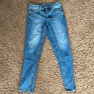 AE mom jeans size 4